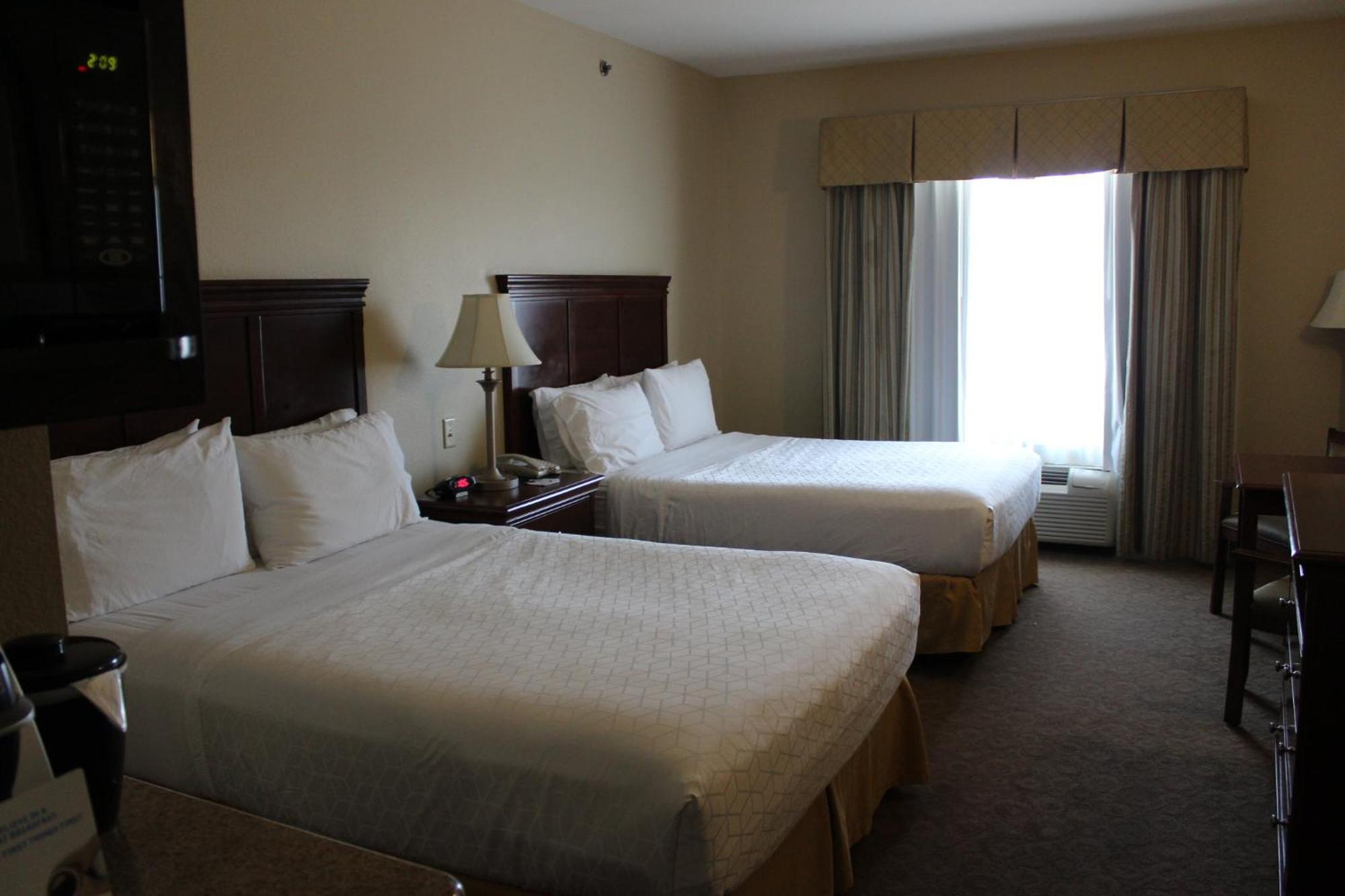 Express & By Ihg 2*