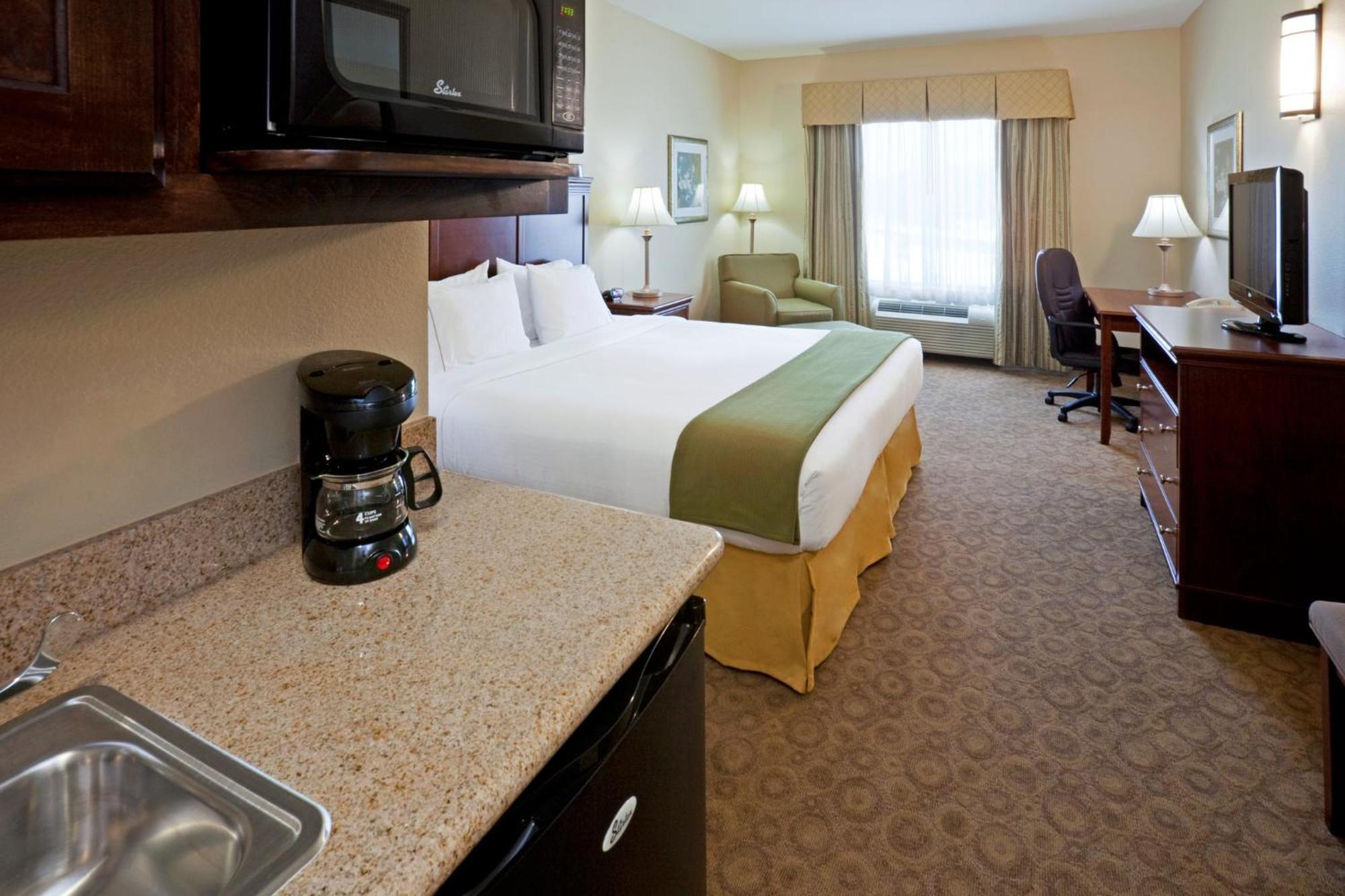 Express & By Ihg Hotel Cedar Hill