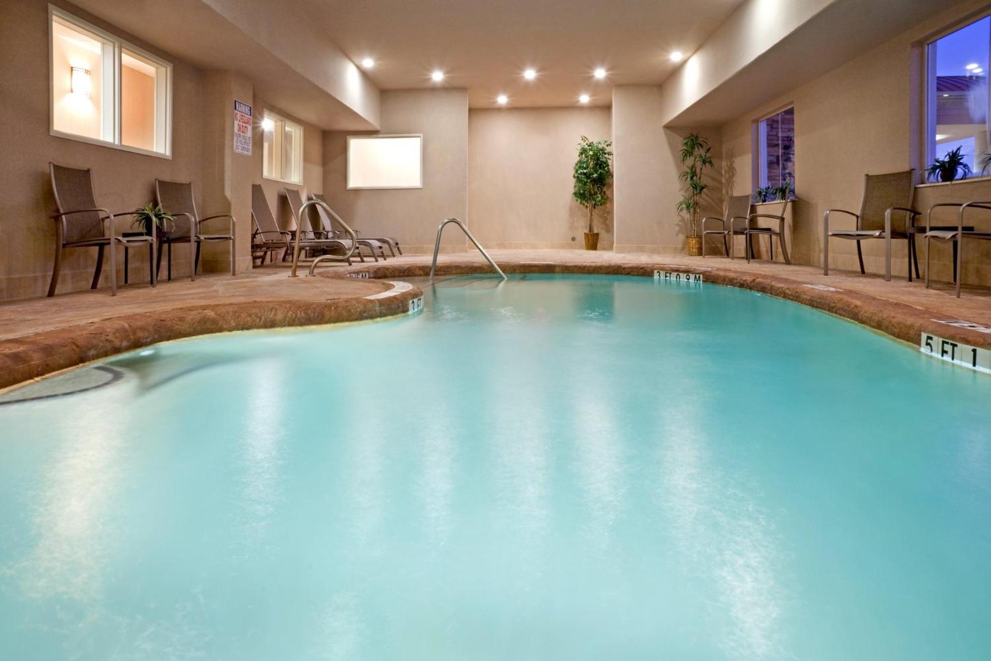 Express & By Ihg Cedar Hill