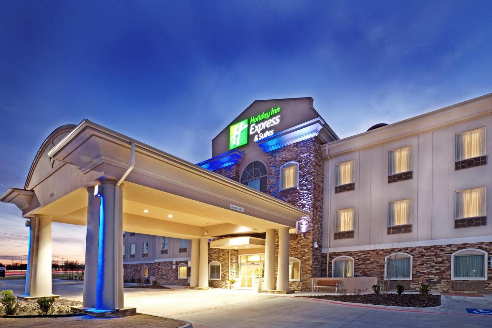 Express & By Ihg 2* Cedar Hill