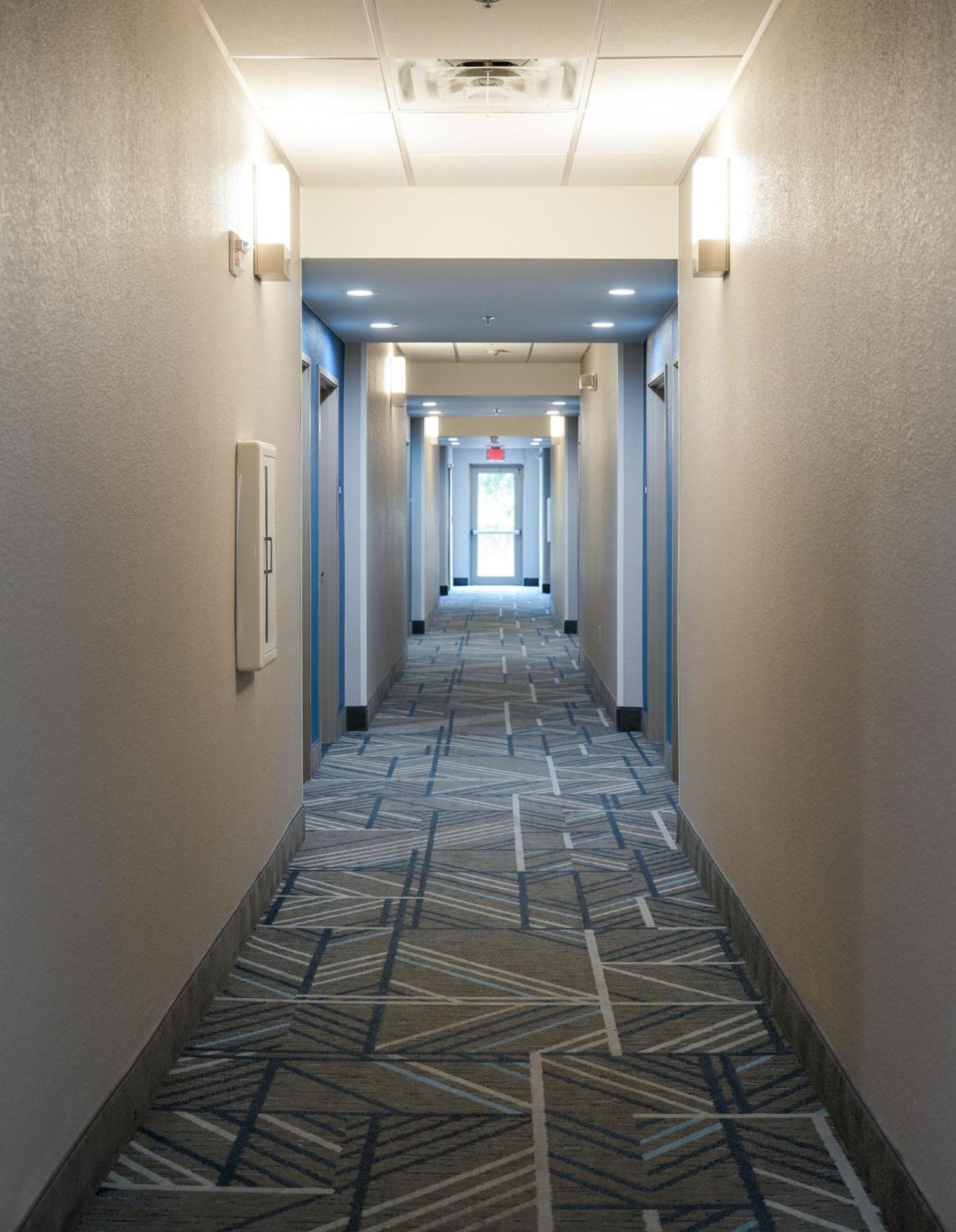 Express & By Ihg Hotel Cedar Hill
