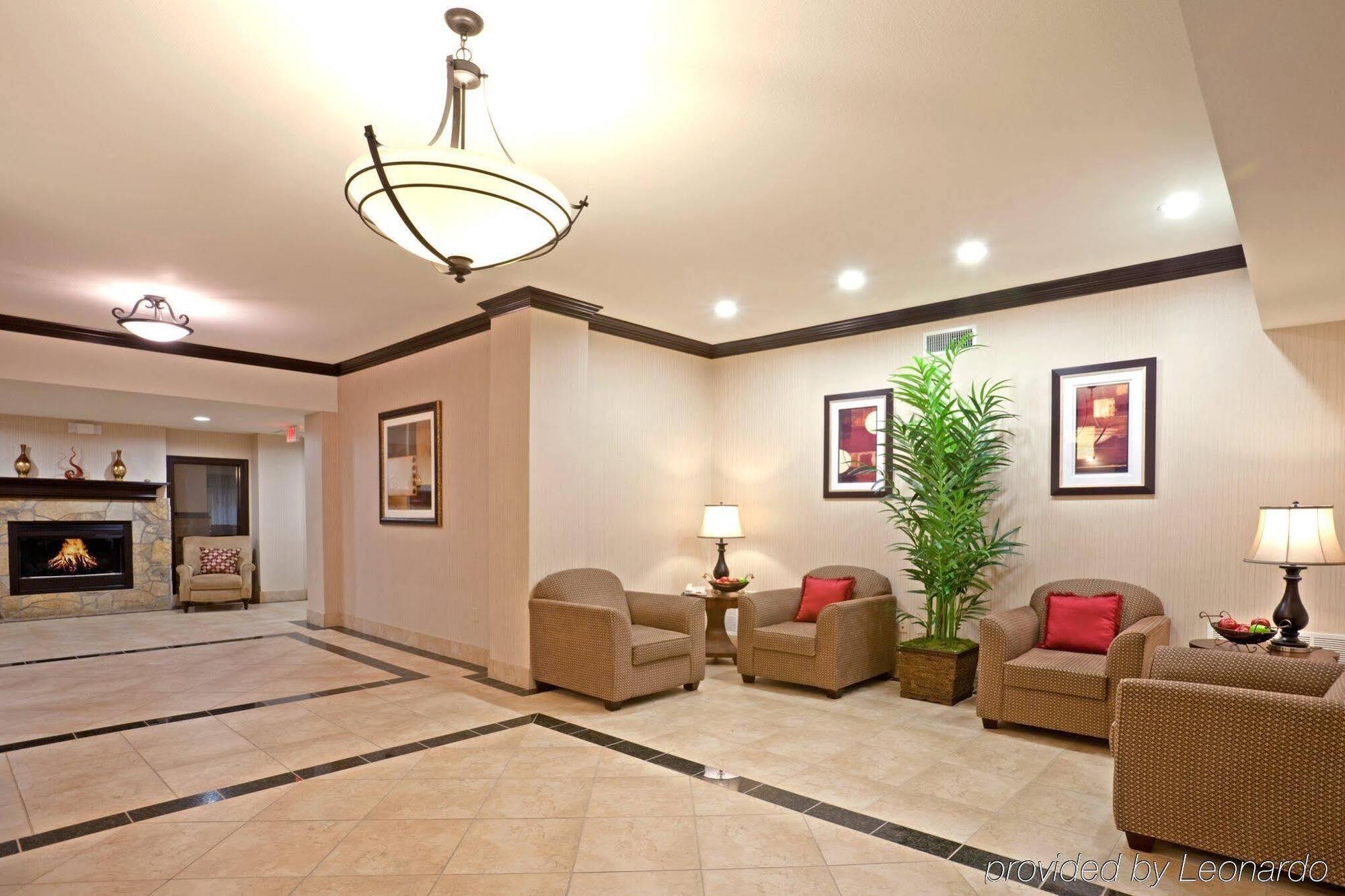 Express & By Ihg Hotel 2*